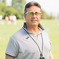 Боян Бачваров